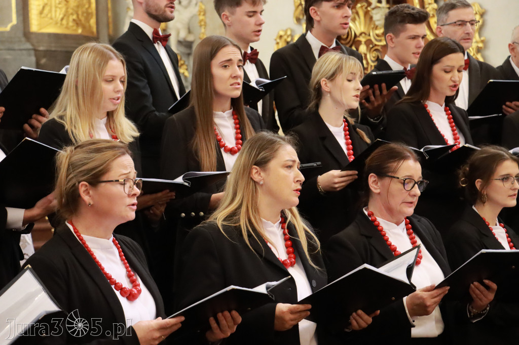 Fotorelacja z Jasnej Góry I: Festiwal Pieśni Maryjnej Częstochowa - Koziegłowy