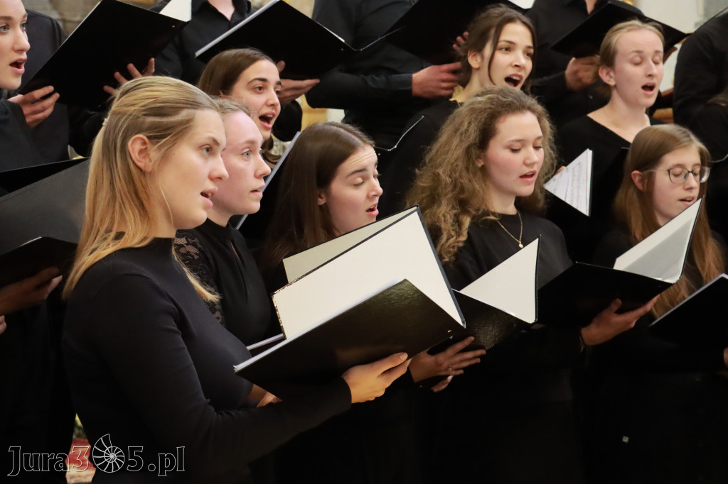 Fotorelacja z Jasnej Góry II: Festiwal Pieśni Maryjnej Częstochowa - Koziegłowy