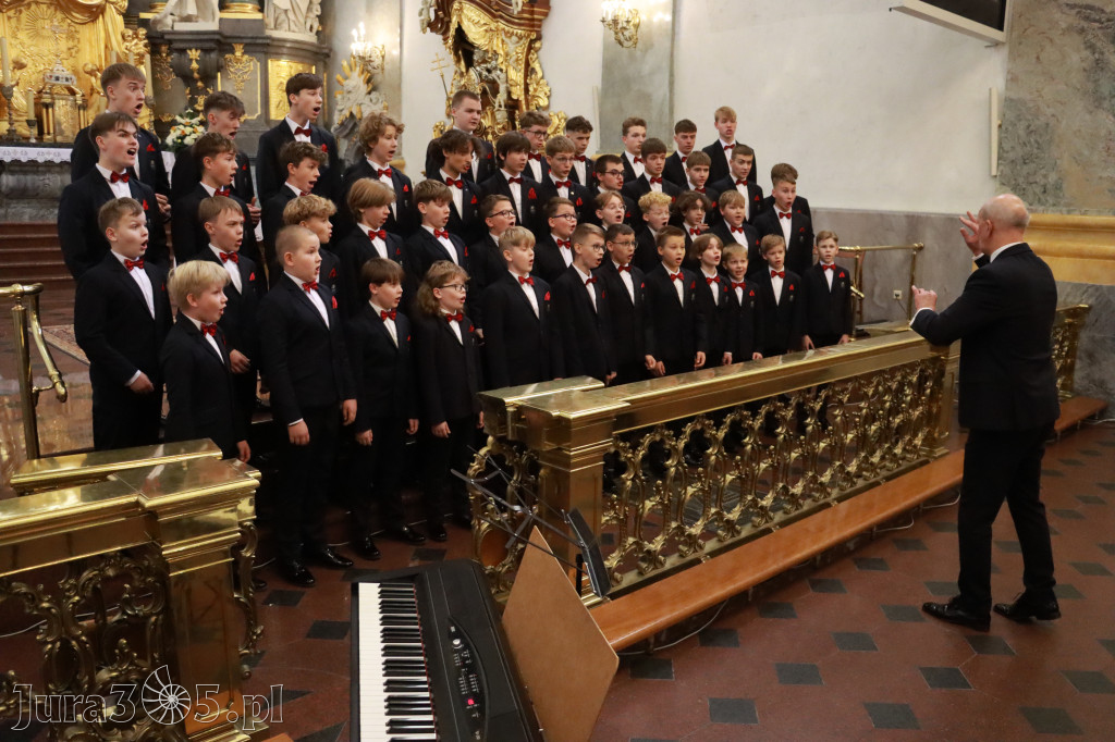 Fotorelacja z Jasnej Góry II: Festiwal Pieśni Maryjnej Częstochowa - Koziegłowy