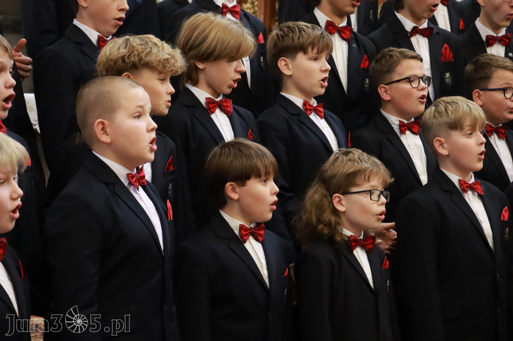 Fotorelacja z Jasnej Góry II: Festiwal Pieśni Maryjnej Częstochowa - Koziegłowy