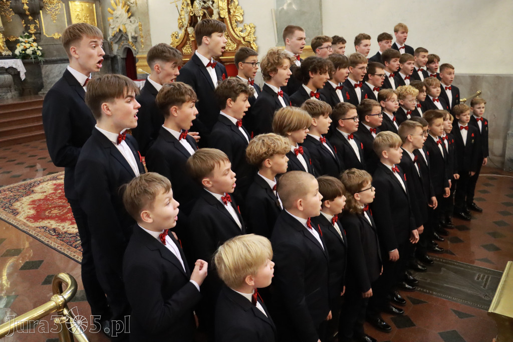 Fotorelacja z Jasnej Góry II: Festiwal Pieśni Maryjnej Częstochowa - Koziegłowy