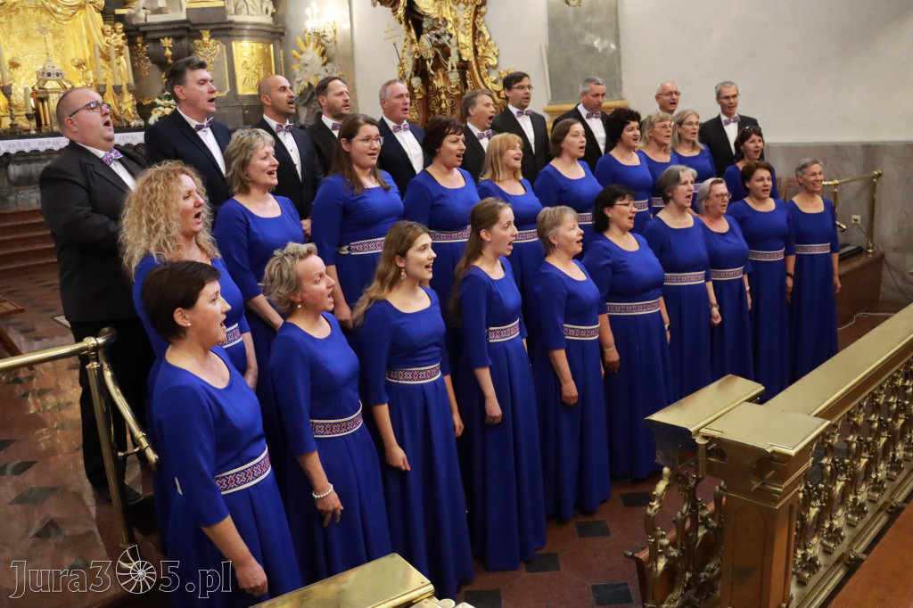 Fotorelacja z Jasnej Góry II: Festiwal Pieśni Maryjnej Częstochowa - Koziegłowy