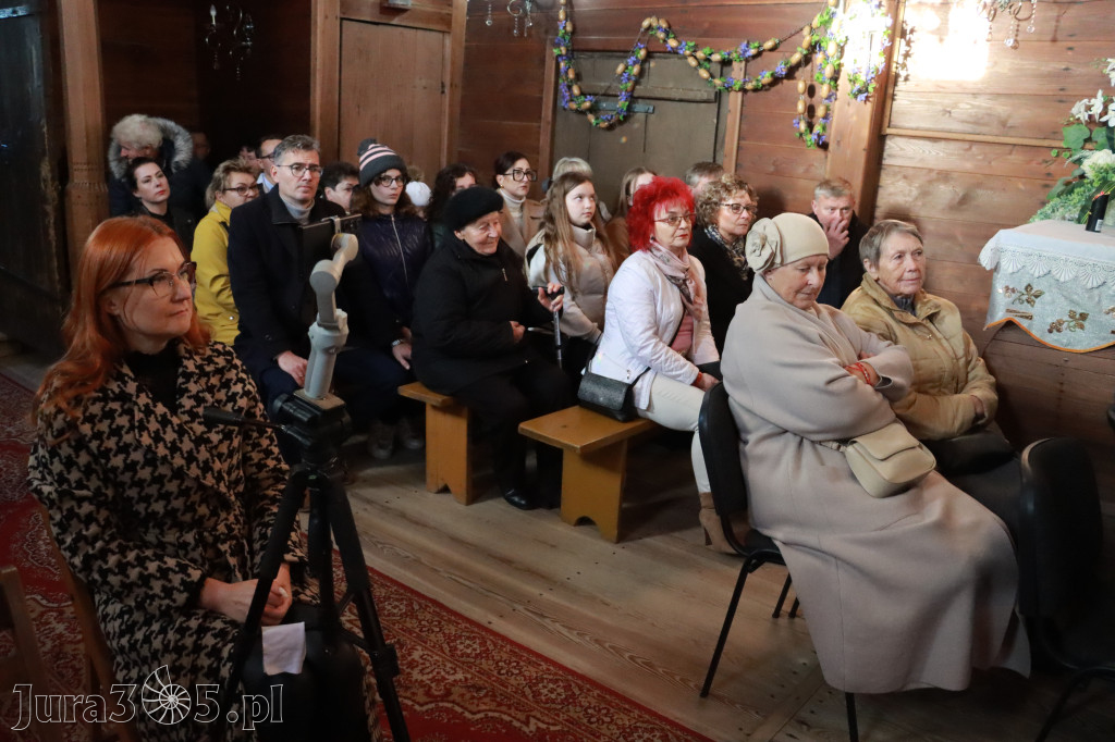 Koziegłowy: Koncert Zaduszkowy DLA NICH w Kościółku św. Wawrzyńca w Cynkowie.