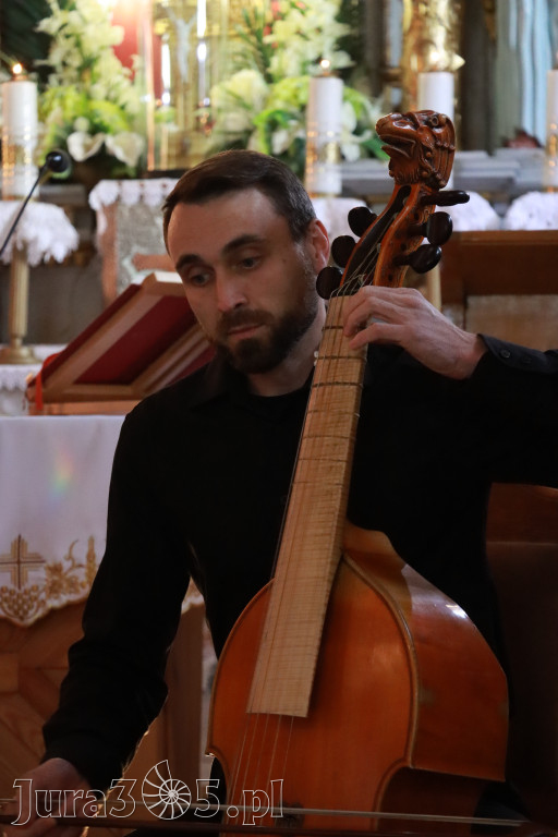 Koziegłowy: Koncert Zaduszkowy DLA NICH w Kościółku św. Wawrzyńca w Cynkowie.