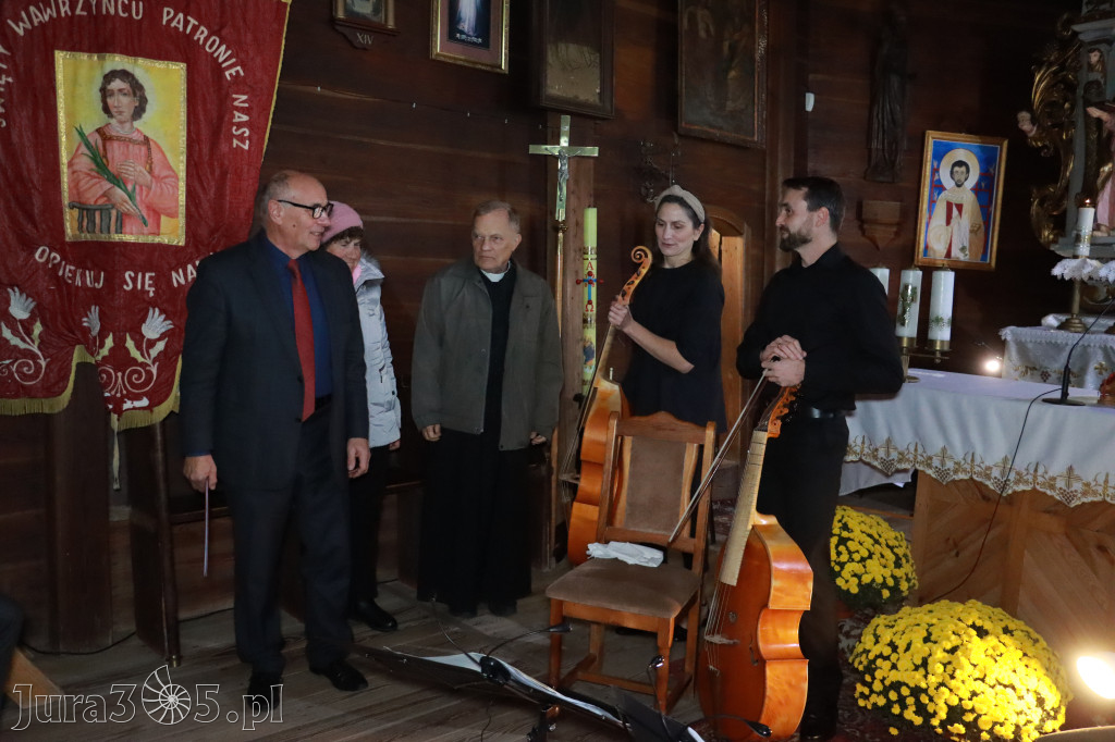 Koziegłowy: Koncert Zaduszkowy DLA NICH w Kościółku św. Wawrzyńca w Cynkowie.