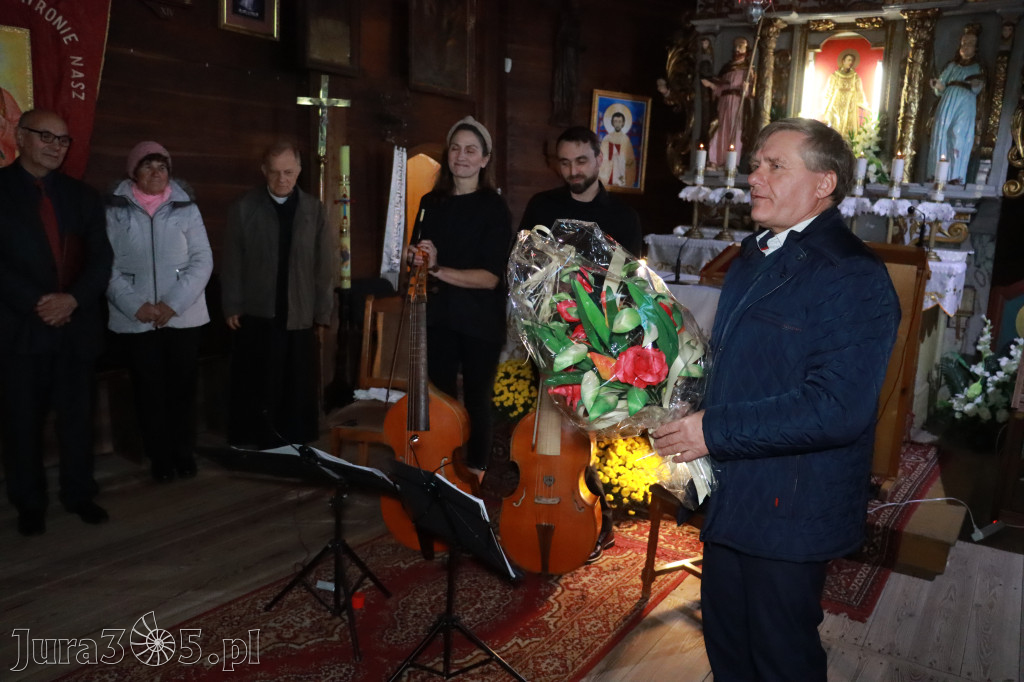 Koziegłowy: Koncert Zaduszkowy DLA NICH w Kościółku św. Wawrzyńca w Cynkowie.