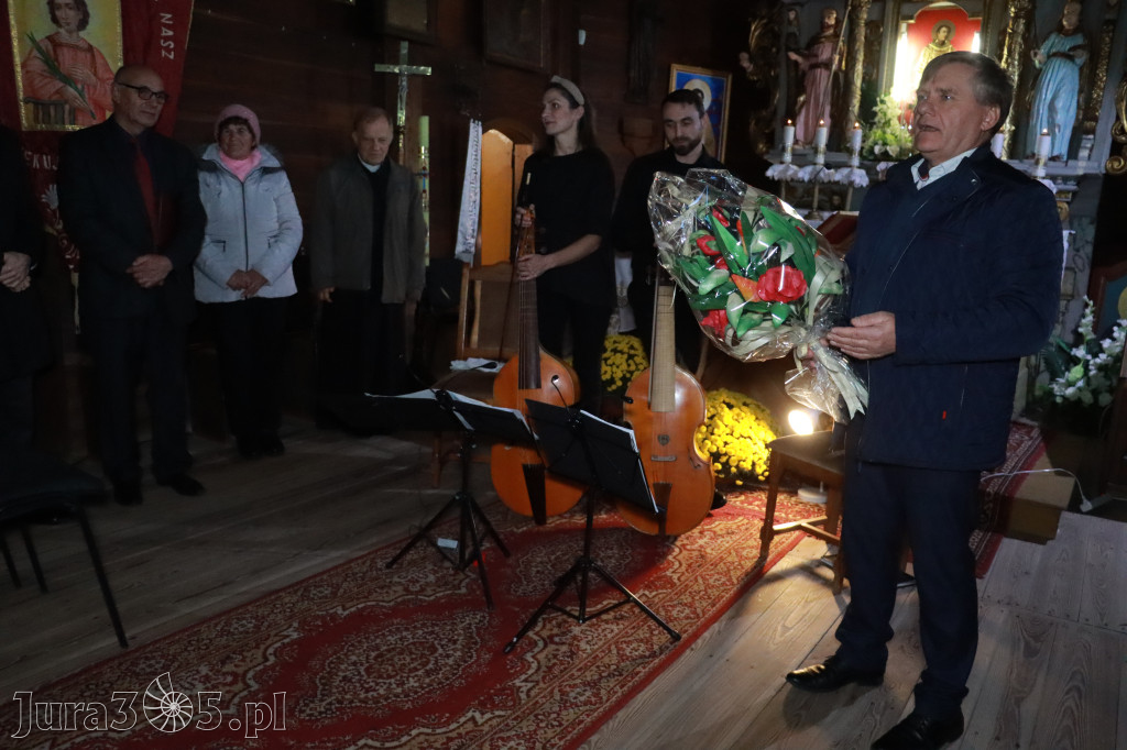 Koziegłowy: Koncert Zaduszkowy DLA NICH w Kościółku św. Wawrzyńca w Cynkowie.