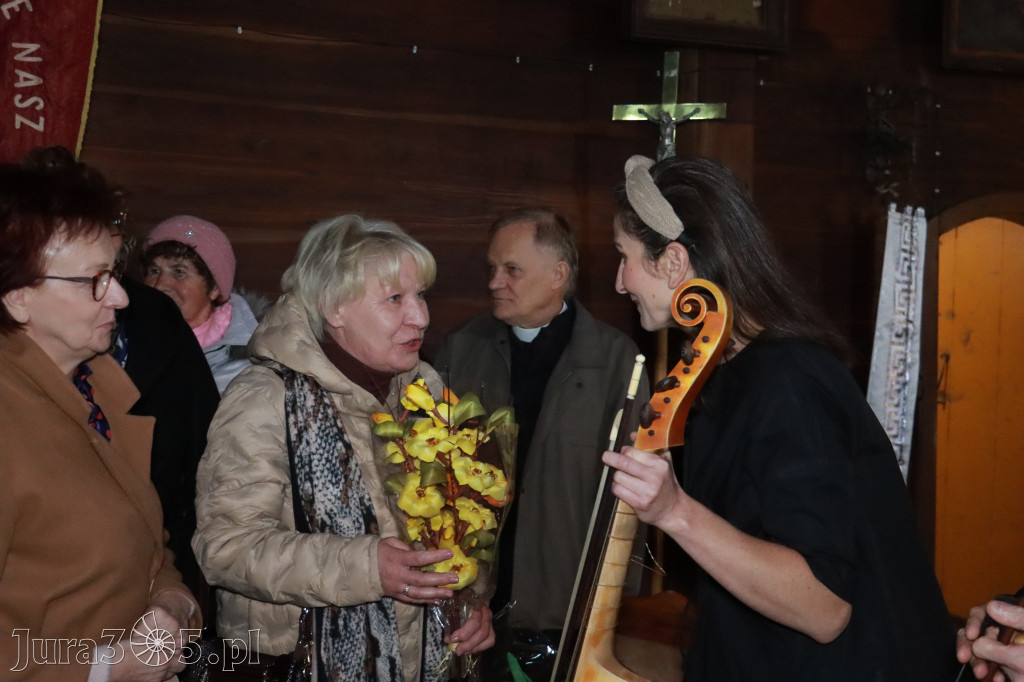 Koziegłowy: Koncert Zaduszkowy DLA NICH w Kościółku św. Wawrzyńca w Cynkowie.