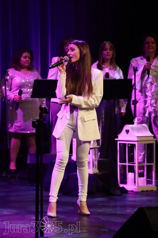 Fotorelacja: W krainie świątecznych melodii w MOK Zawiercie