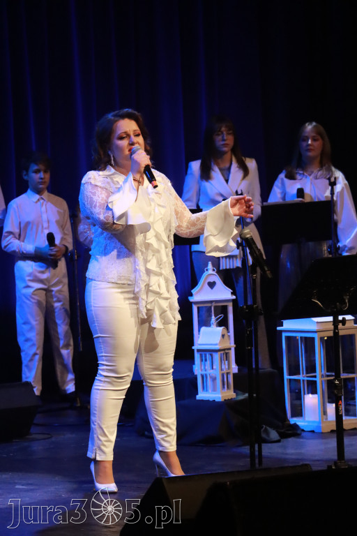 Fotorelacja: W krainie świątecznych melodii w MOK Zawiercie
