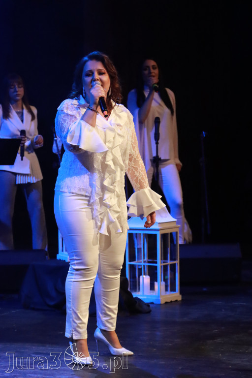 Fotorelacja: W krainie świątecznych melodii w MOK Zawiercie