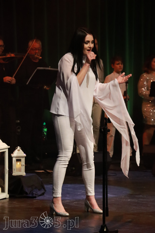 Fotorelacja: W krainie świątecznych melodii w MOK Zawiercie