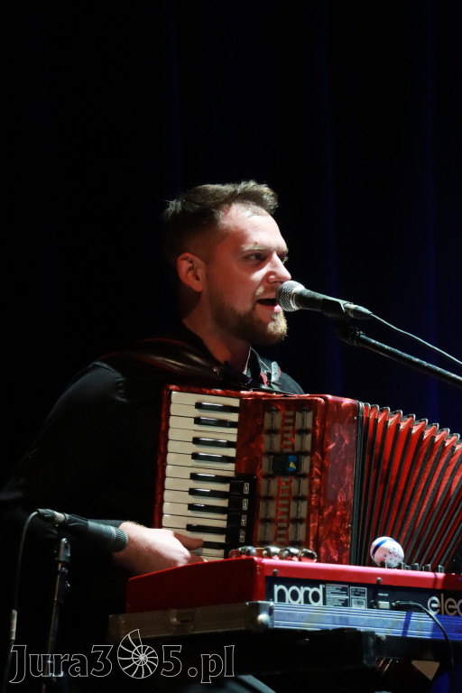 Fotorelacja: W krainie świątecznych melodii w MOK Zawiercie