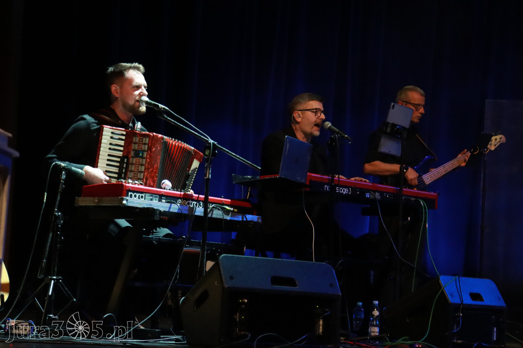 Fotorelacja: W krainie świątecznych melodii w MOK Zawiercie