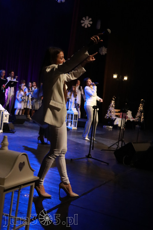 Fotorelacja: W krainie świątecznych melodii w MOK Zawiercie