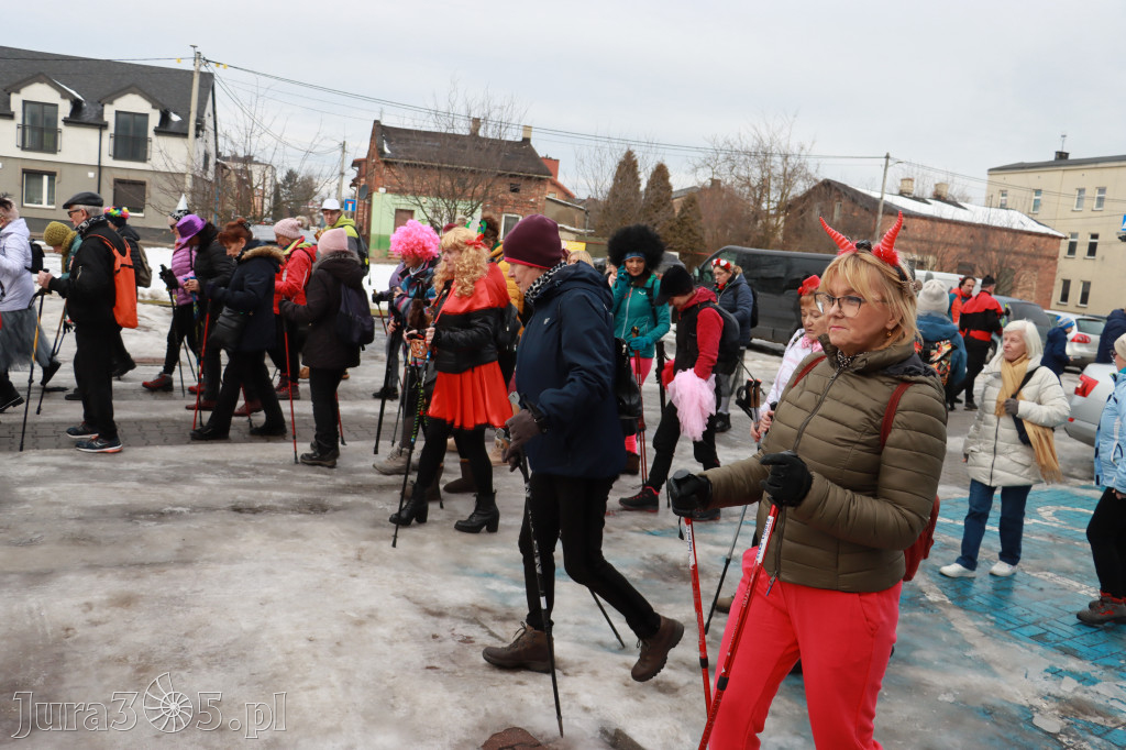 Fotorelacja: Karnawałowy Marsz Nordic Walking w Zawierciu