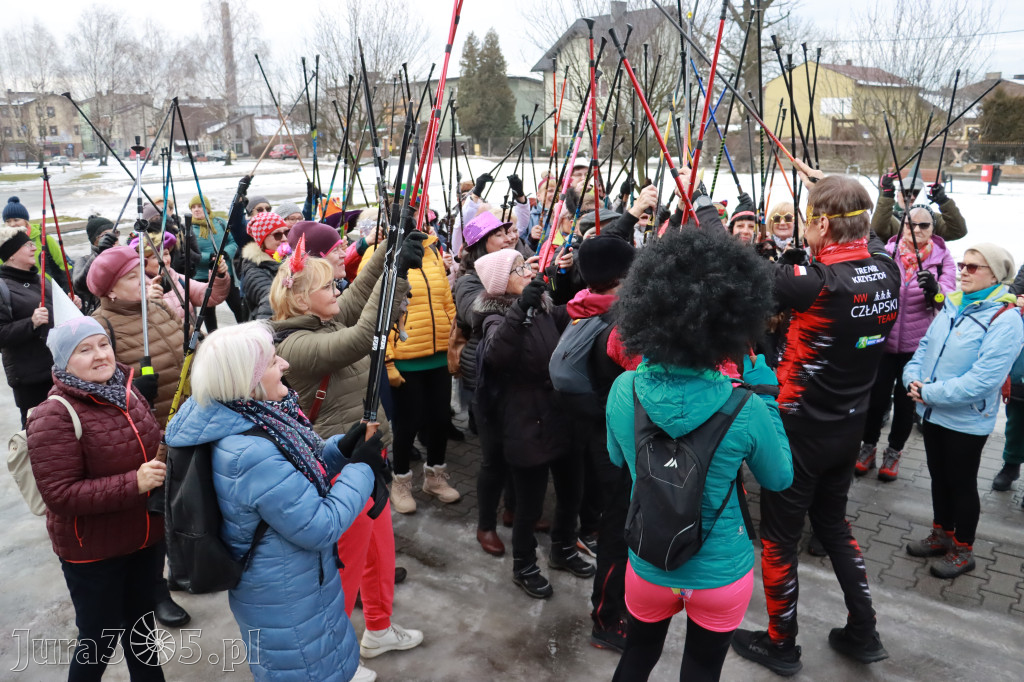 Fotorelacja: Karnawałowy Marsz Nordic Walking w Zawierciu