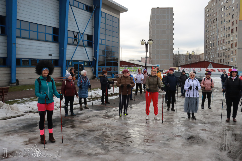 Fotorelacja: Karnawałowy Marsz Nordic Walking w Zawierciu