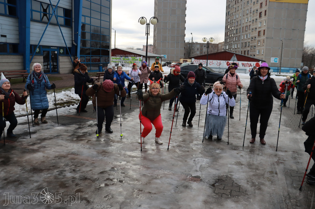 Fotorelacja: Karnawałowy Marsz Nordic Walking w Zawierciu