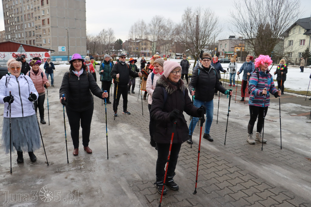 Fotorelacja: Karnawałowy Marsz Nordic Walking w Zawierciu