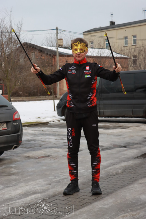 Fotorelacja: Karnawałowy Marsz Nordic Walking w Zawierciu
