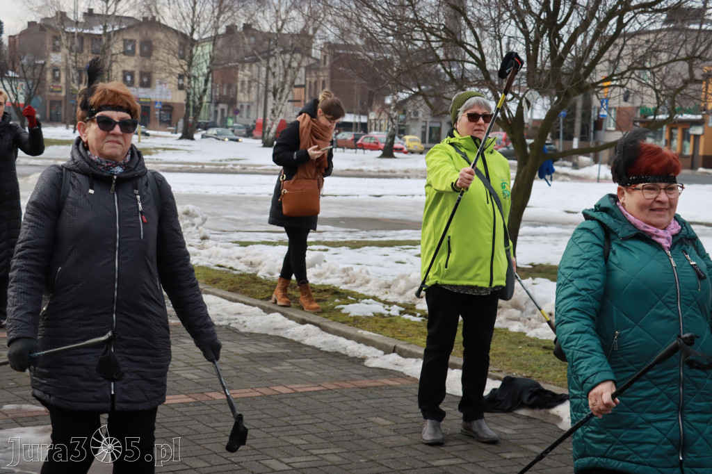Fotorelacja: Karnawałowy Marsz Nordic Walking w Zawierciu