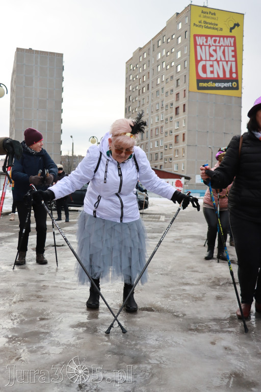 Fotorelacja: Karnawałowy Marsz Nordic Walking w Zawierciu