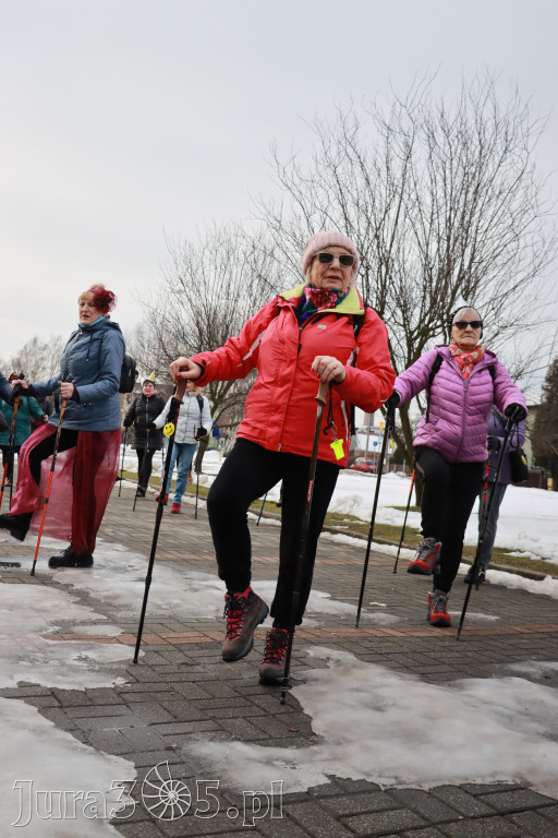 Fotorelacja: Karnawałowy Marsz Nordic Walking w Zawierciu