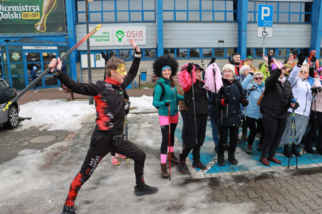 Fotorelacja: Karnawałowy Marsz Nordic Walking w Zawierciu