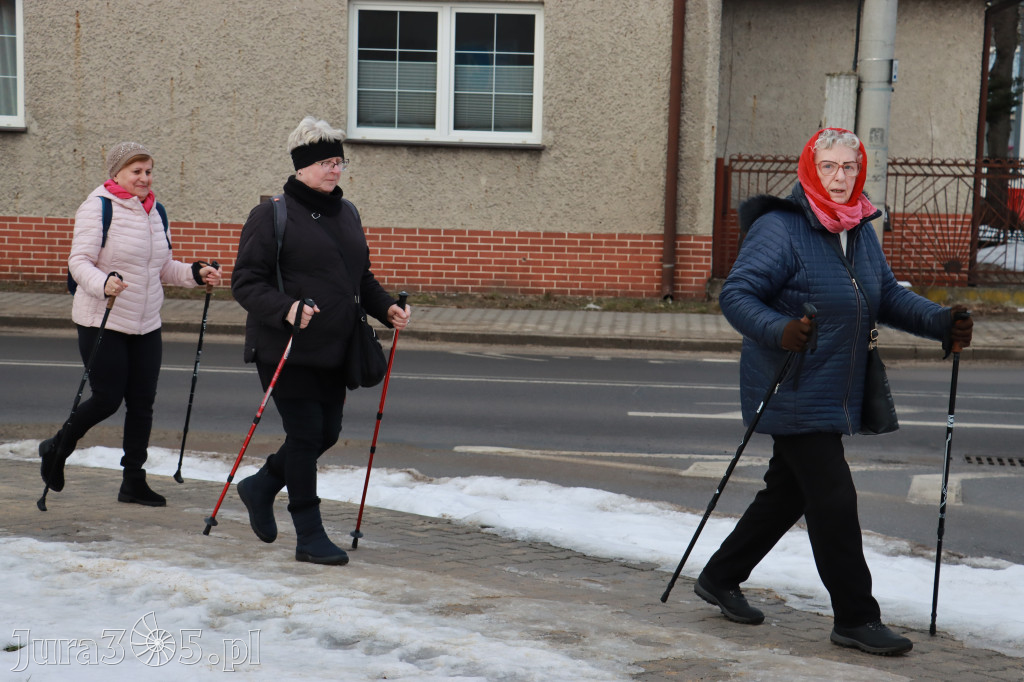 Fotorelacja: Karnawałowy Marsz Nordic Walking w Zawierciu