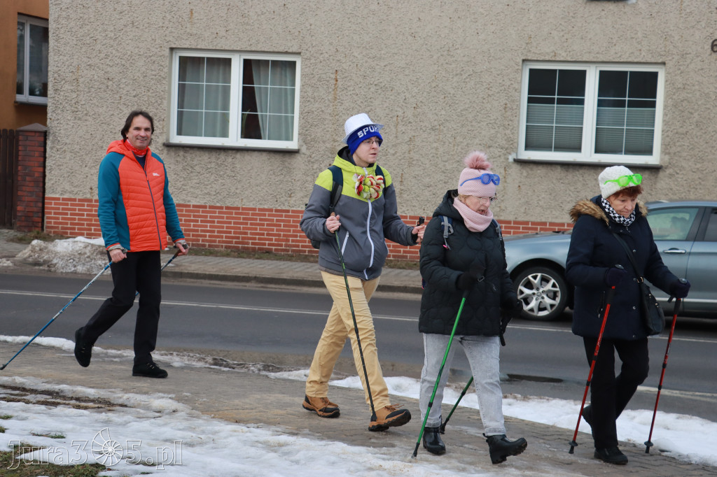 Fotorelacja: Karnawałowy Marsz Nordic Walking w Zawierciu