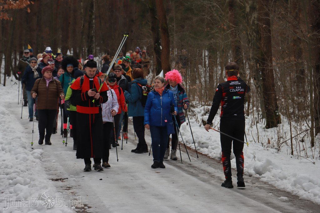 Fotorelacja: Karnawałowy Marsz Nordic Walking w Zawierciu