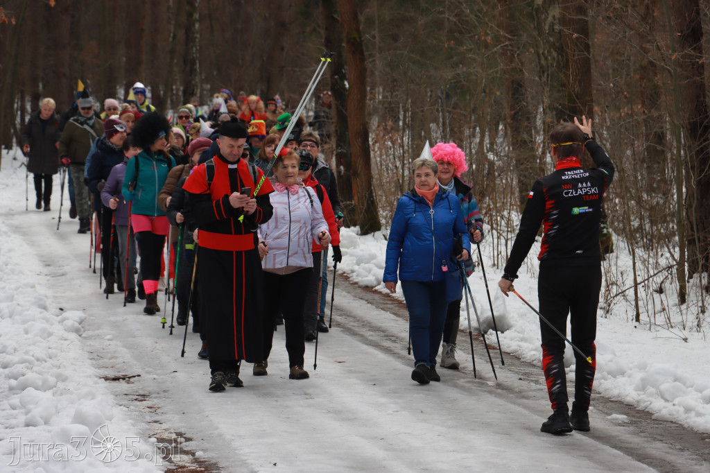 Fotorelacja: Karnawałowy Marsz Nordic Walking w Zawierciu