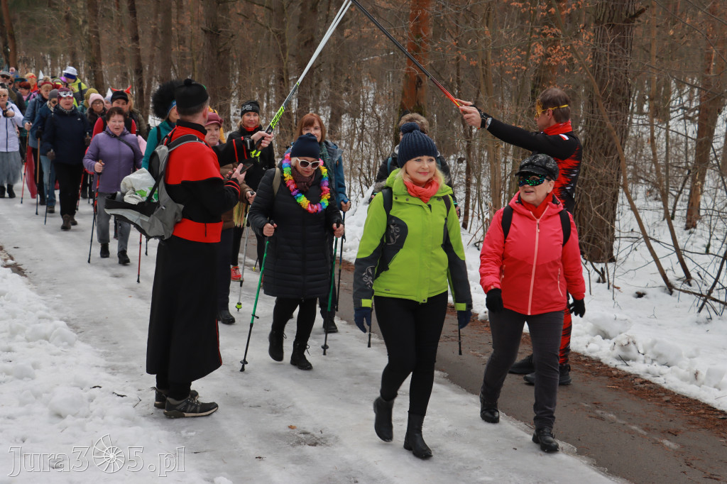 Fotorelacja: Karnawałowy Marsz Nordic Walking w Zawierciu
