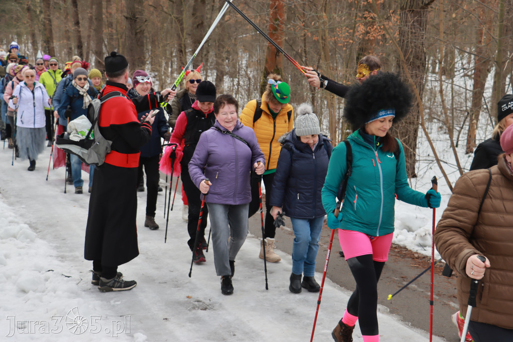 Fotorelacja: Karnawałowy Marsz Nordic Walking w Zawierciu