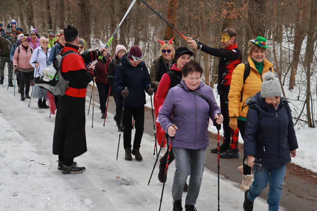 Fotorelacja: Karnawałowy Marsz Nordic Walking w Zawierciu