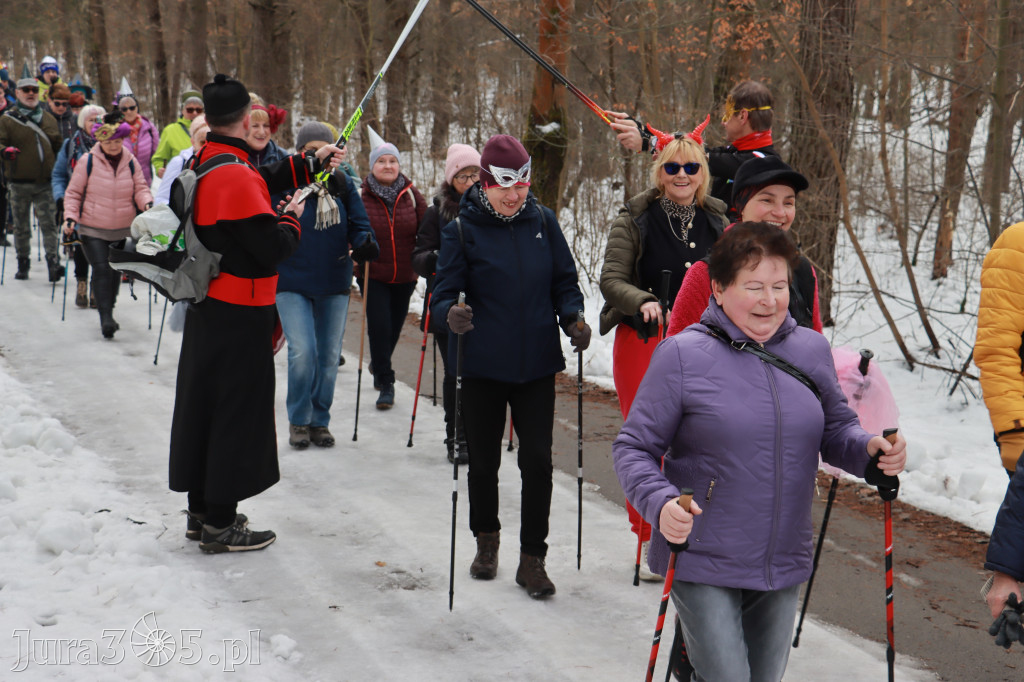 Fotorelacja: Karnawałowy Marsz Nordic Walking w Zawierciu