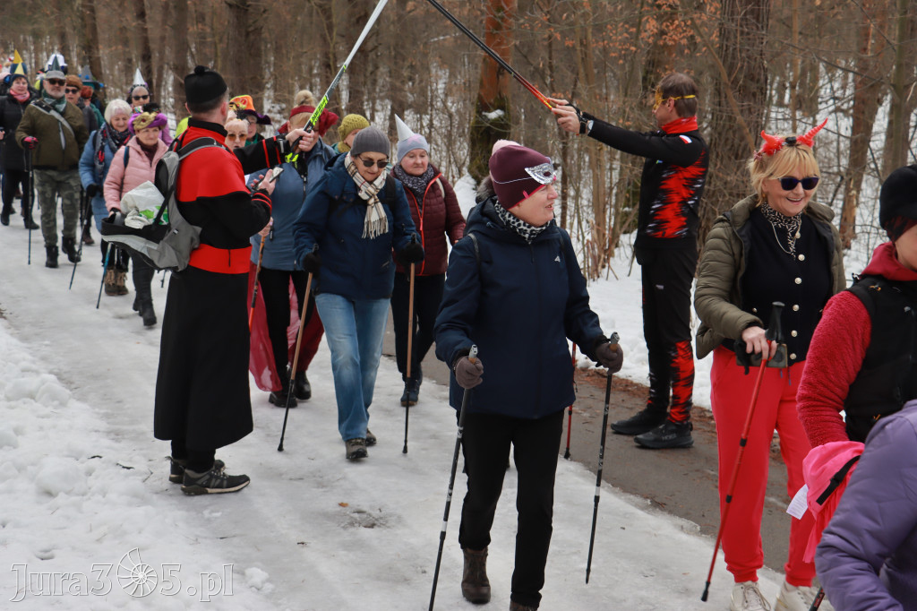 Fotorelacja: Karnawałowy Marsz Nordic Walking w Zawierciu