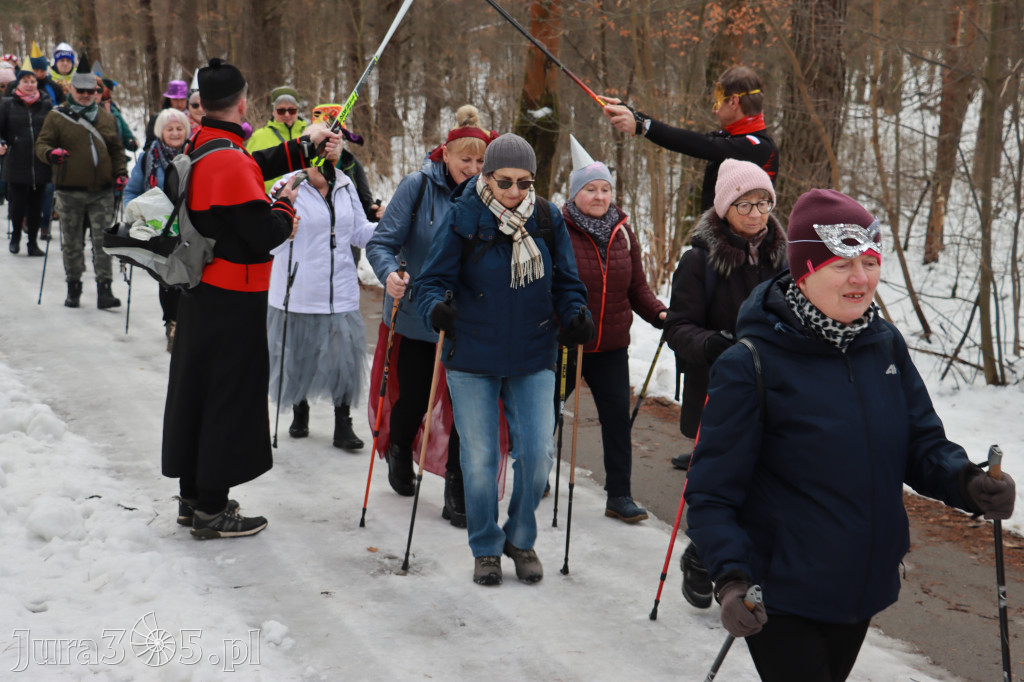 Fotorelacja: Karnawałowy Marsz Nordic Walking w Zawierciu
