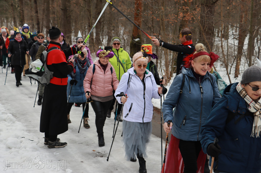 Fotorelacja: Karnawałowy Marsz Nordic Walking w Zawierciu