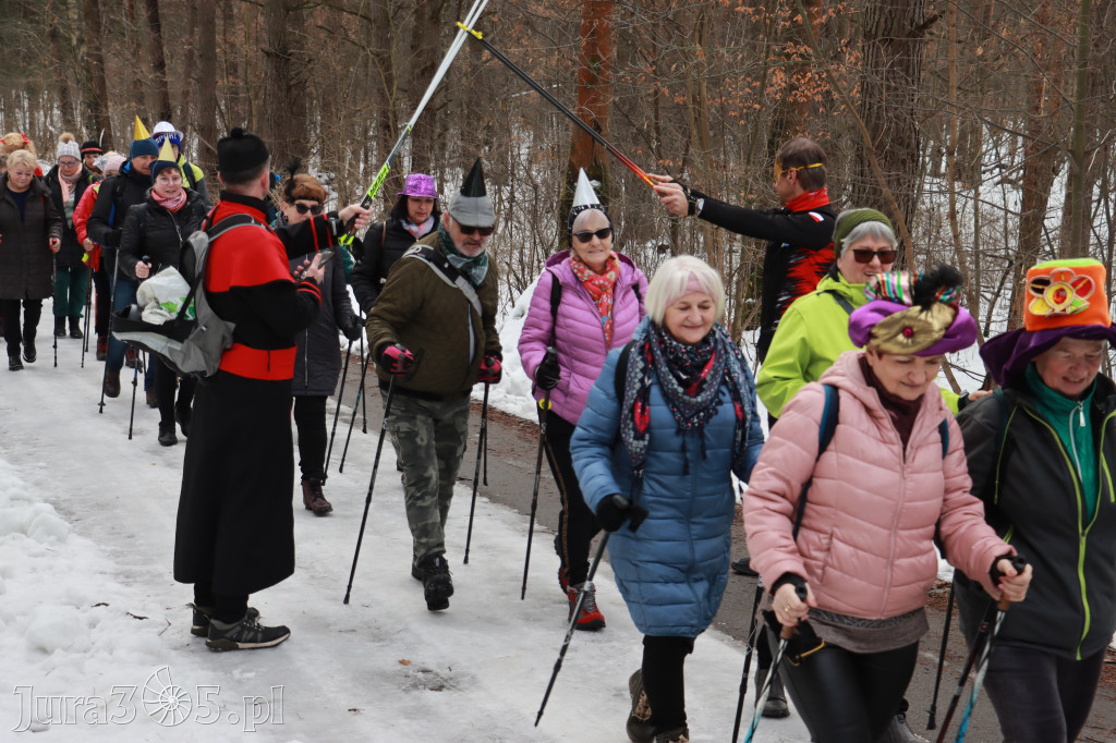 Fotorelacja: Karnawałowy Marsz Nordic Walking w Zawierciu