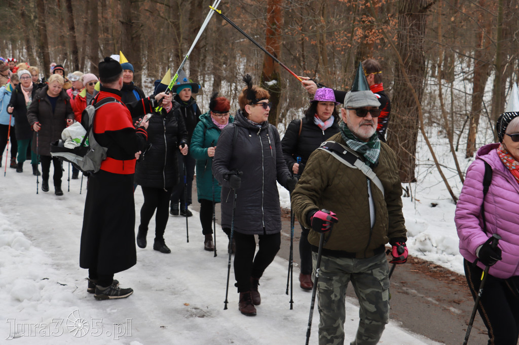 Fotorelacja: Karnawałowy Marsz Nordic Walking w Zawierciu