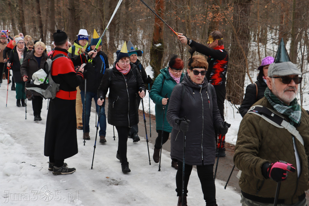 Fotorelacja: Karnawałowy Marsz Nordic Walking w Zawierciu