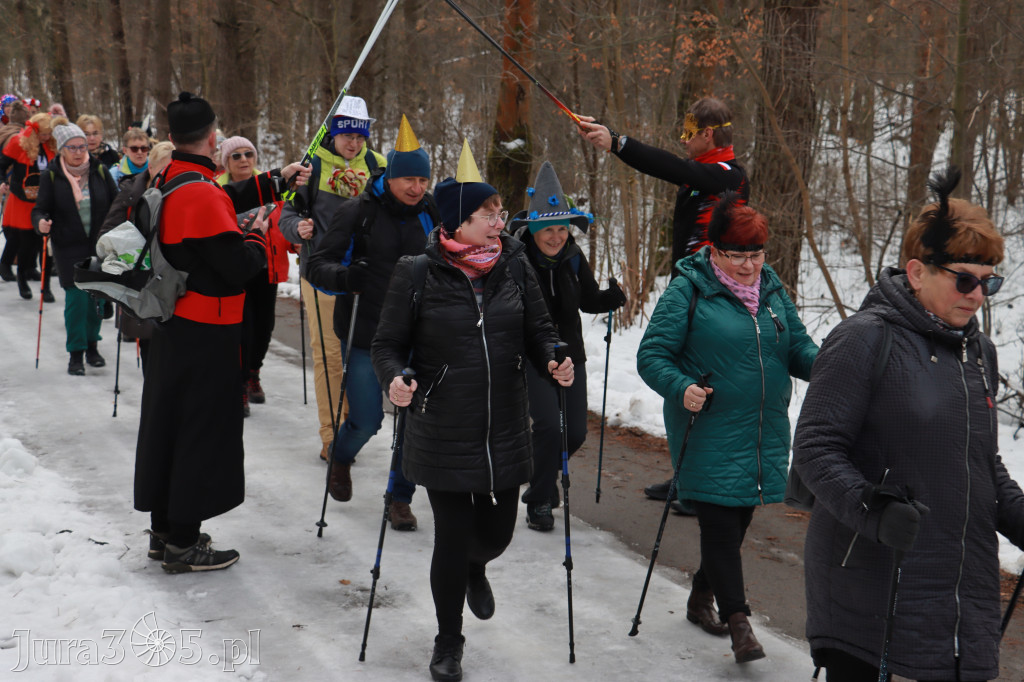 Fotorelacja: Karnawałowy Marsz Nordic Walking w Zawierciu
