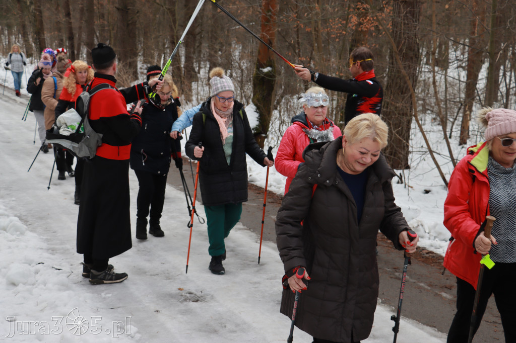 Fotorelacja: Karnawałowy Marsz Nordic Walking w Zawierciu