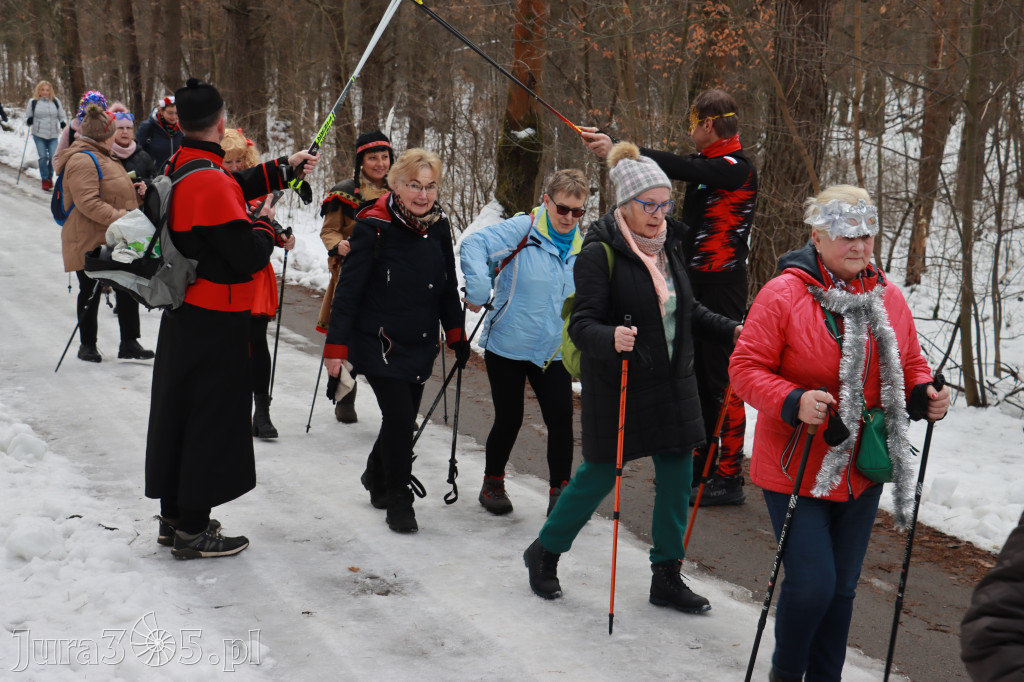 Fotorelacja: Karnawałowy Marsz Nordic Walking w Zawierciu