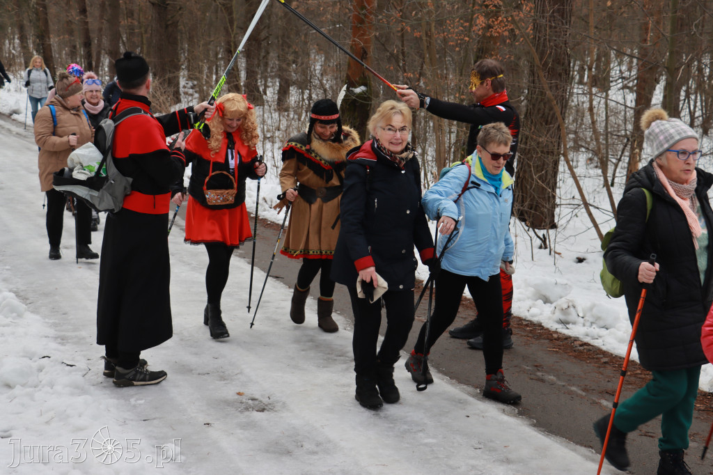 Fotorelacja: Karnawałowy Marsz Nordic Walking w Zawierciu