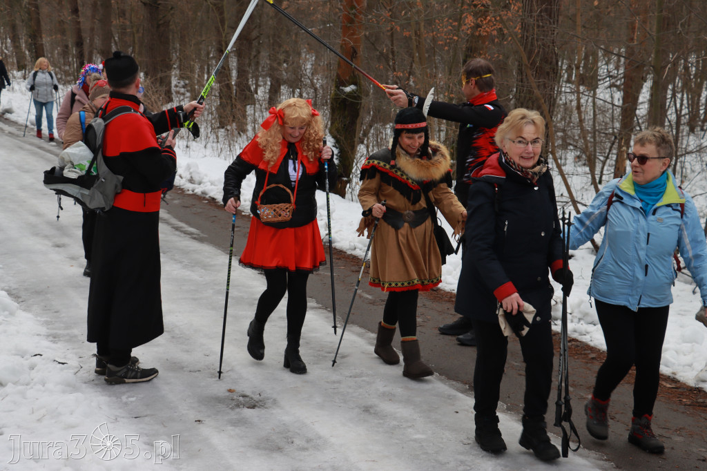 Fotorelacja: Karnawałowy Marsz Nordic Walking w Zawierciu