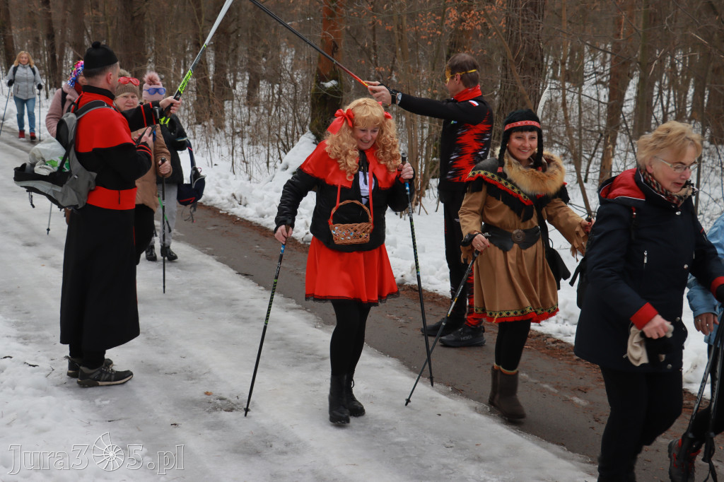 Fotorelacja: Karnawałowy Marsz Nordic Walking w Zawierciu