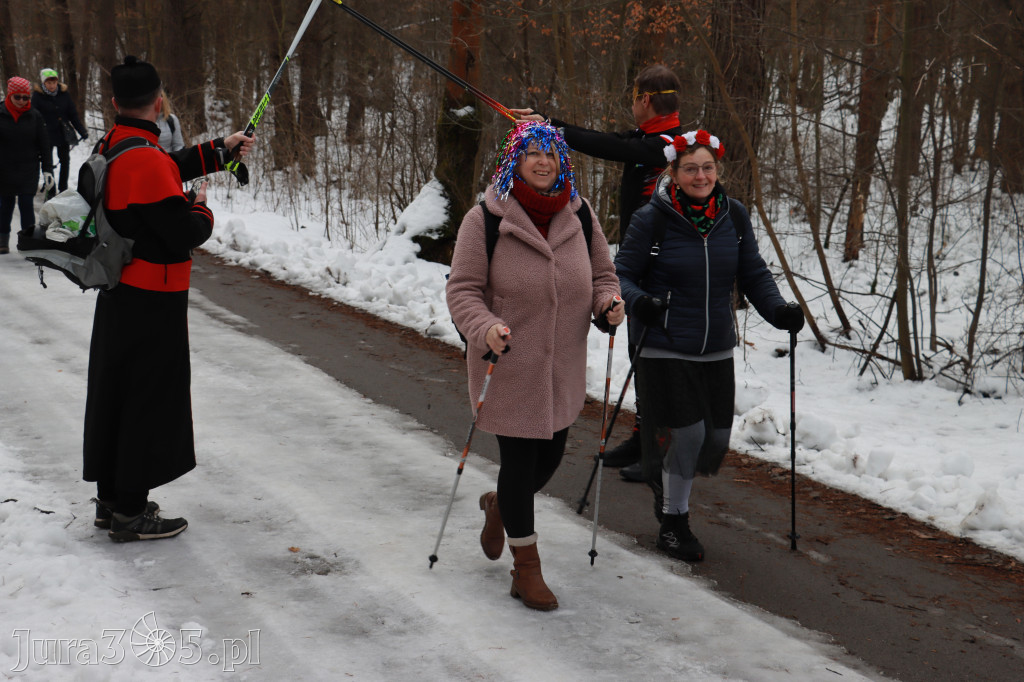 Fotorelacja: Karnawałowy Marsz Nordic Walking w Zawierciu